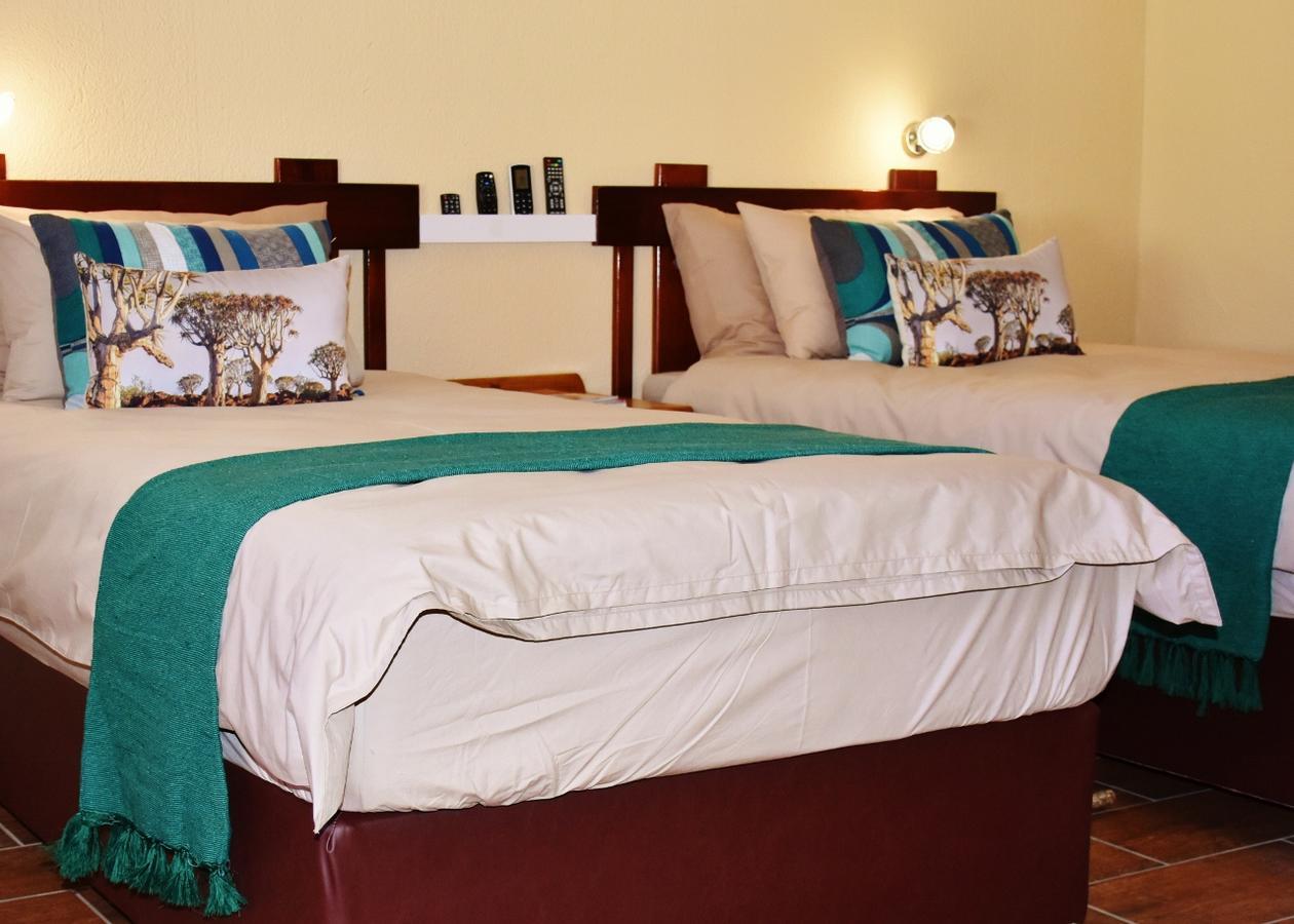 Kamaku Guesthouse Cc Otjiwarongo Eksteriør bilde