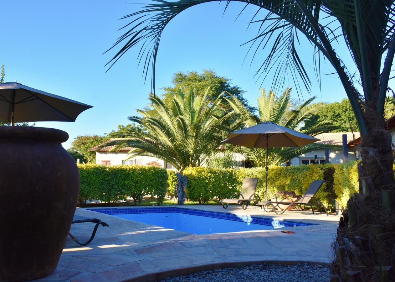 Kamaku Guesthouse Cc Otjiwarongo Eksteriør bilde