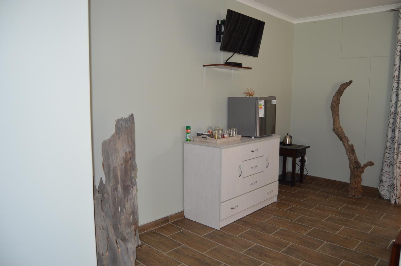 Kamaku Guesthouse Cc Otjiwarongo Eksteriør bilde